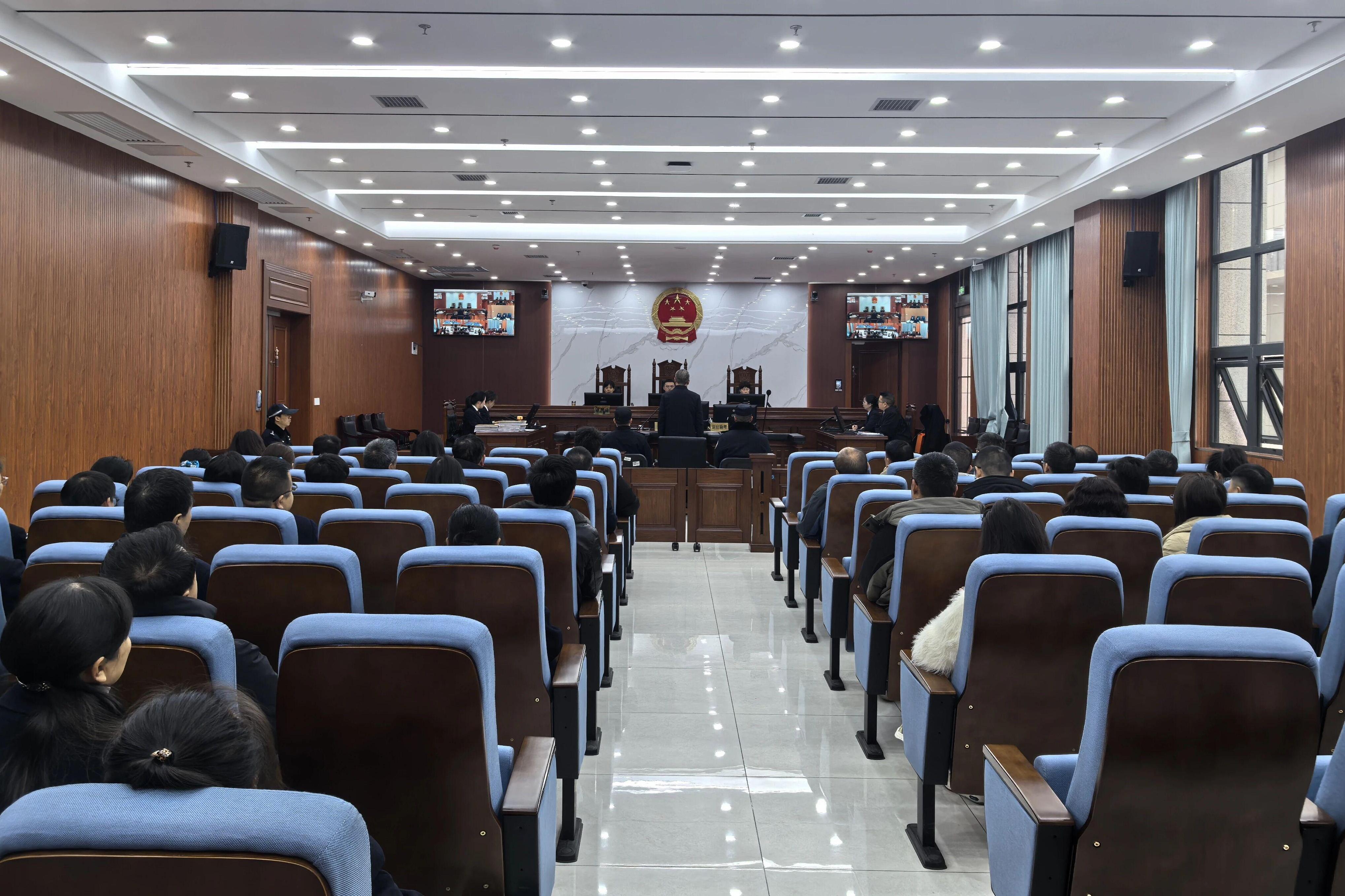 貴州都勻法院組織干部開展旁聽庭審活動 以案釋法筑牢廉潔防線