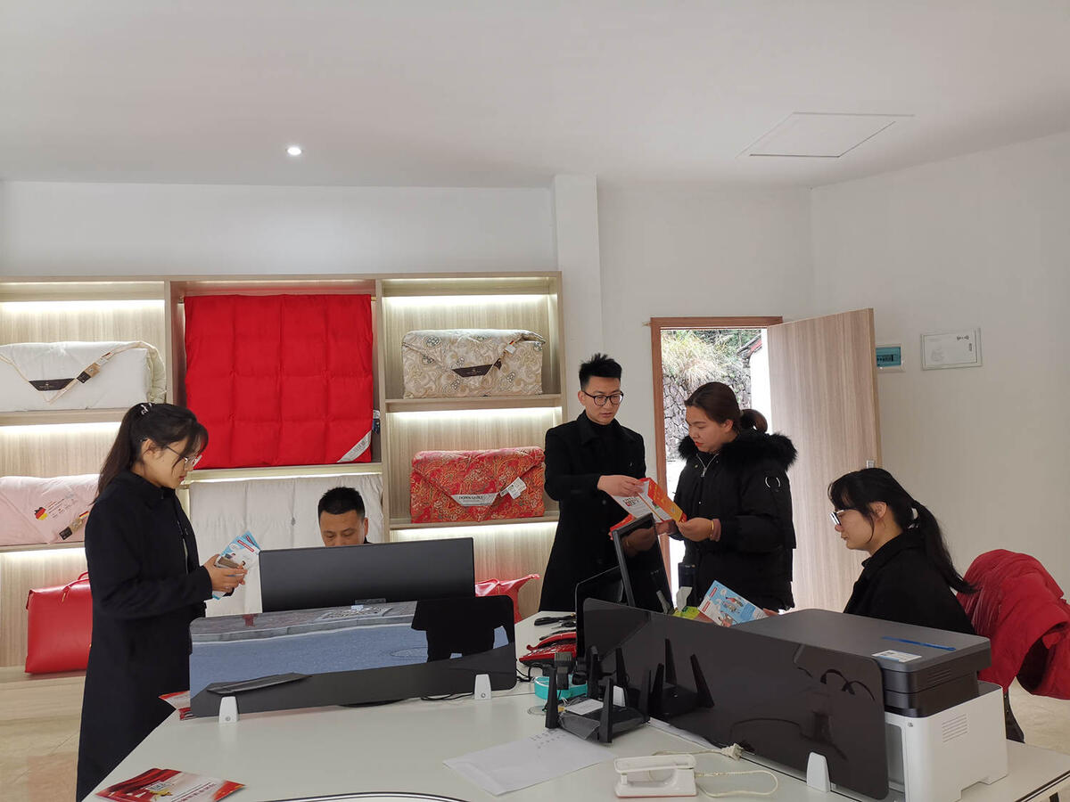 淳安司法：憲法宣傳進(jìn)企業(yè)，“把脈問(wèn)診”開(kāi)良方